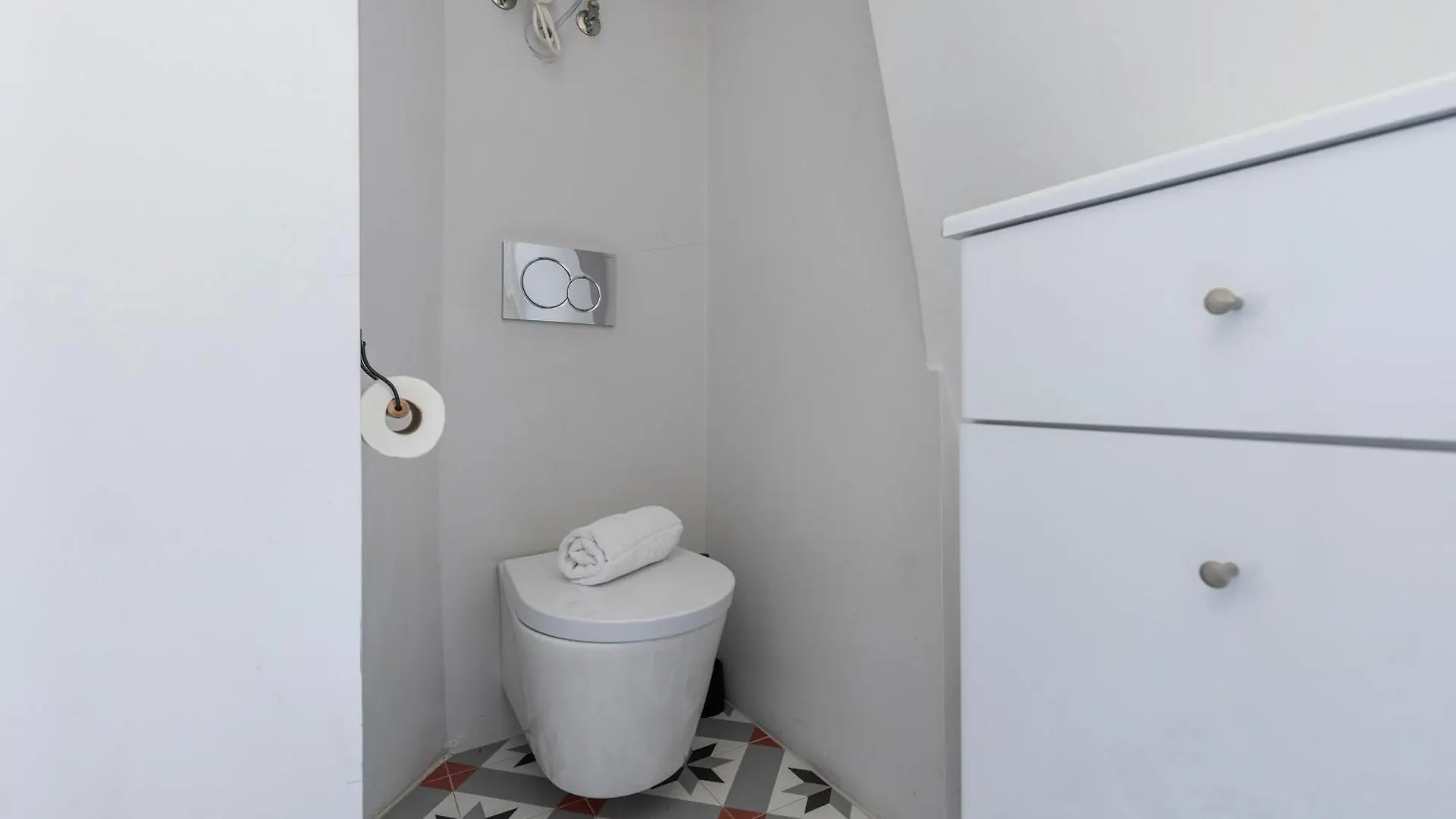 Classic Topfloor Apartment By Lovelystay Lissabon