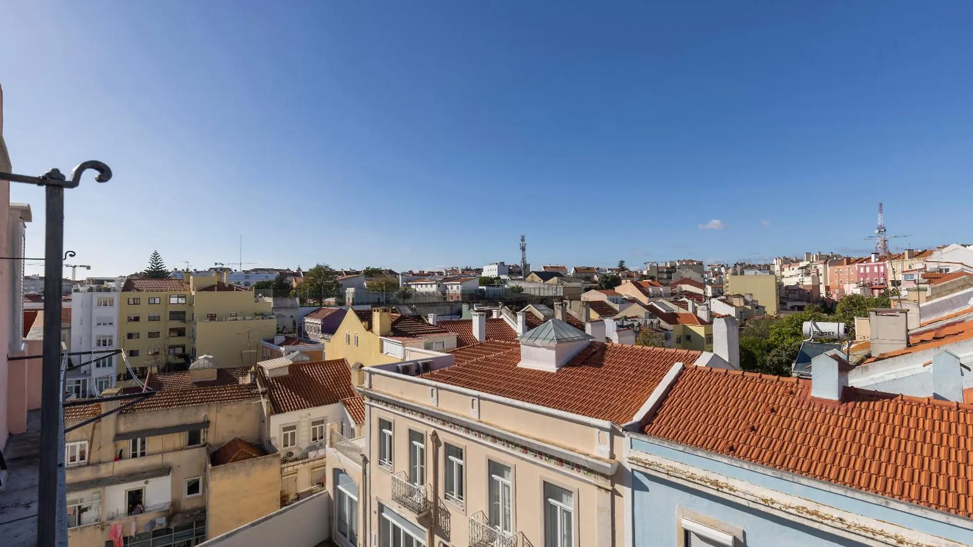 Classic Topfloor Apartment By Lovelystay Lisboa