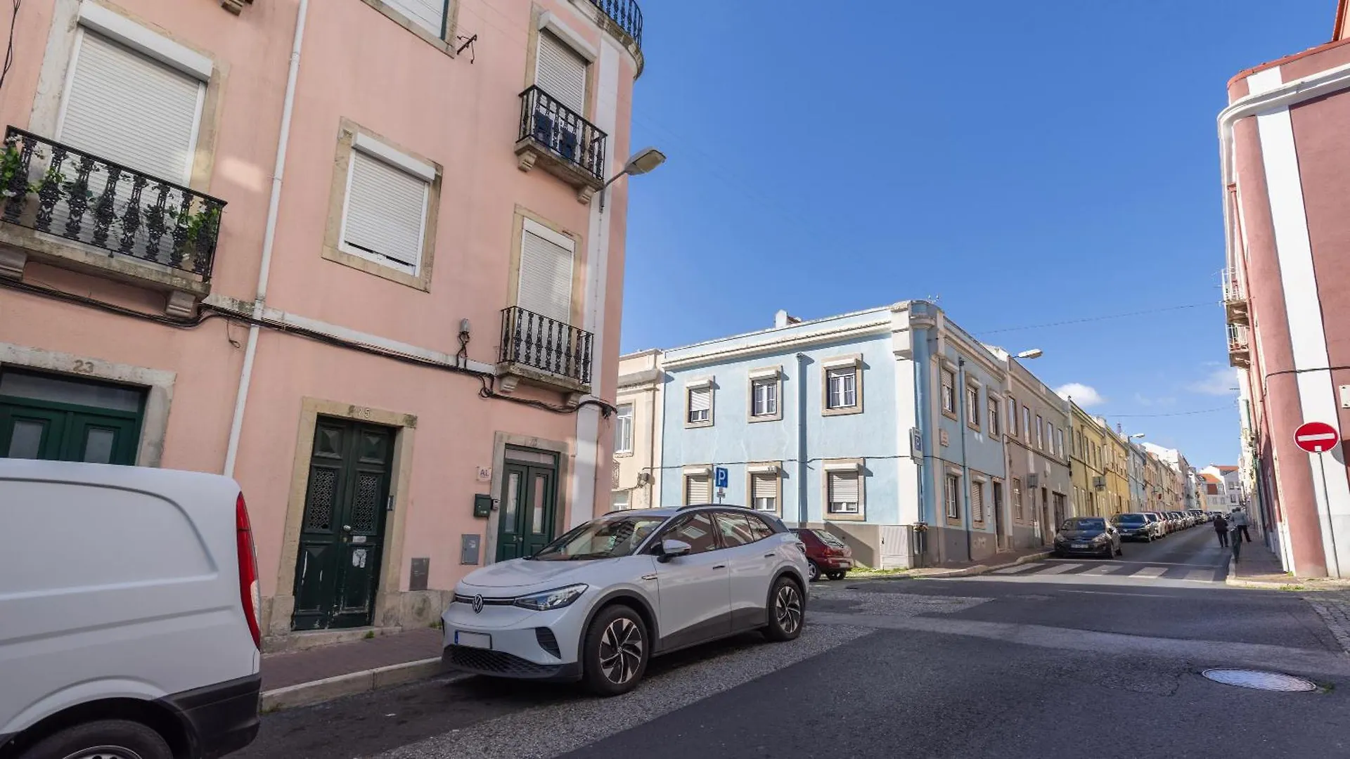 Classic Topfloor Apartment By Lovelystay Lisboa 0*,