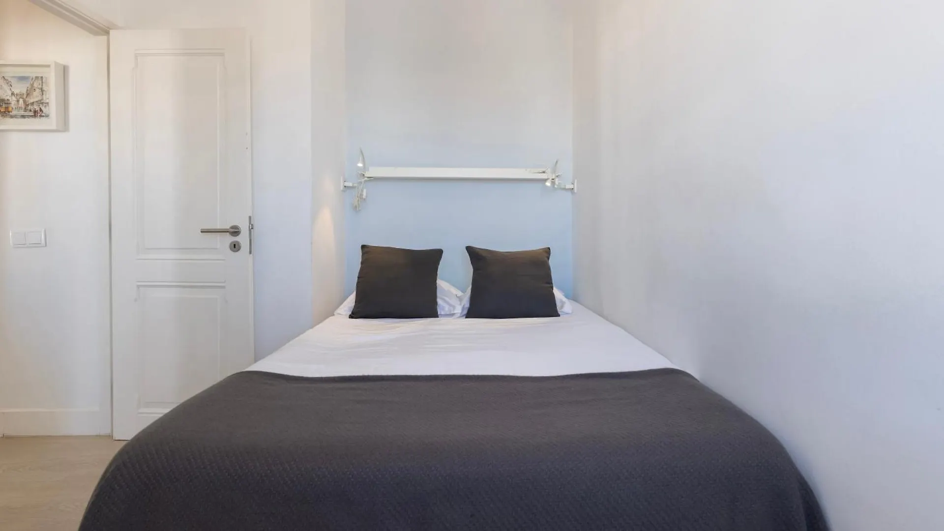 Classic Topfloor Apartment By Lovelystay Lisboa